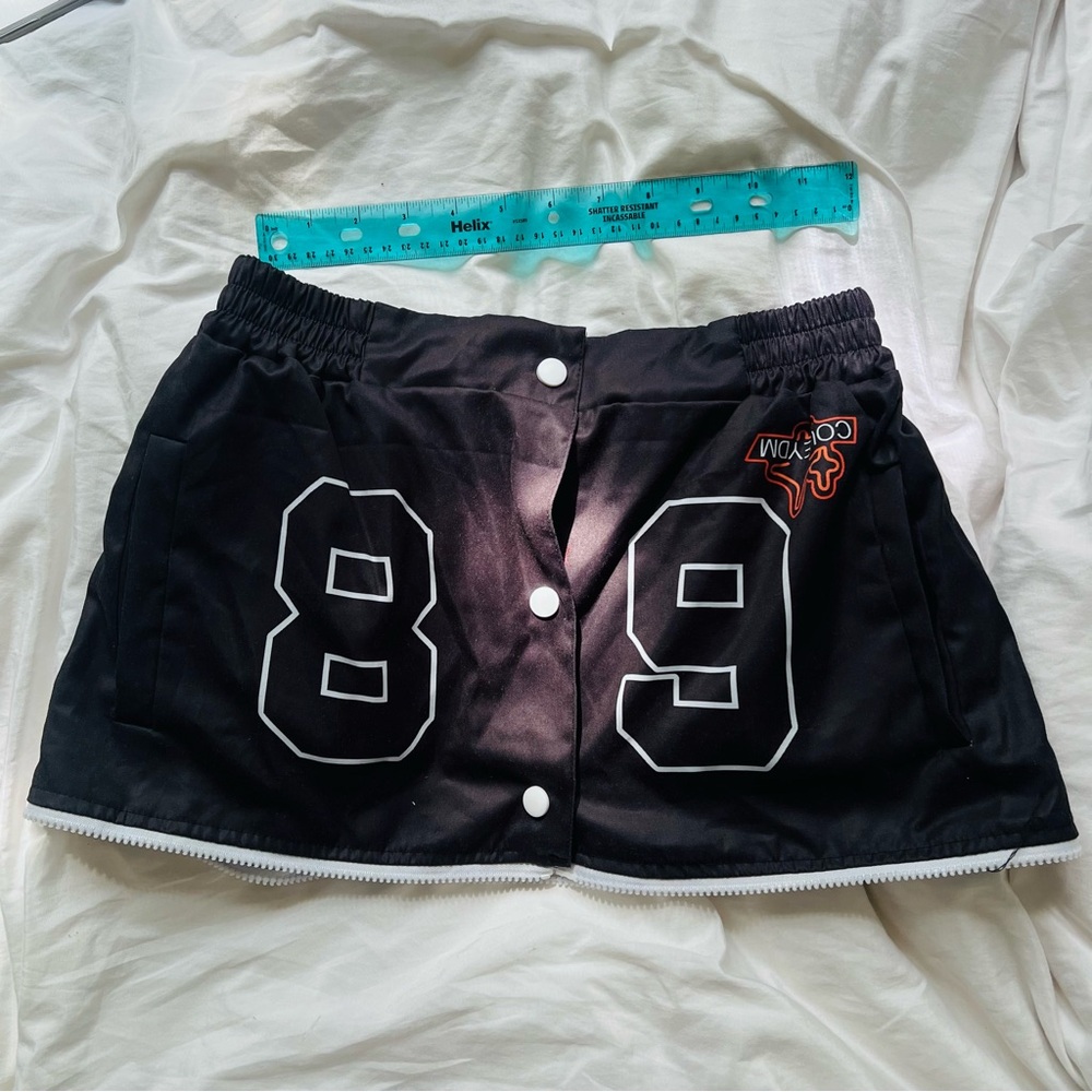 Sporty skirt. Size small